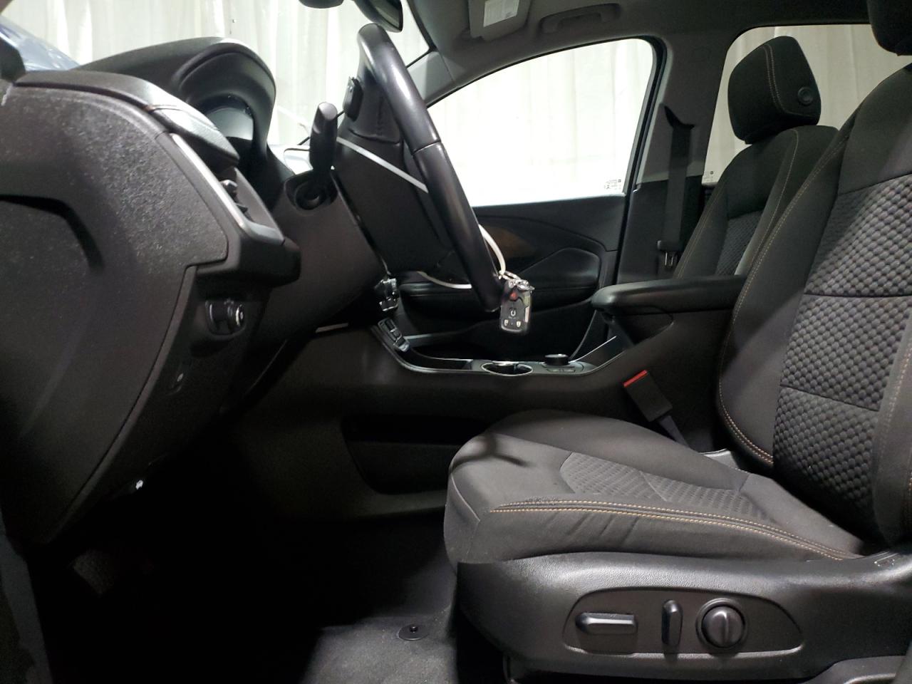 2020 GMC Terrain - Image 7