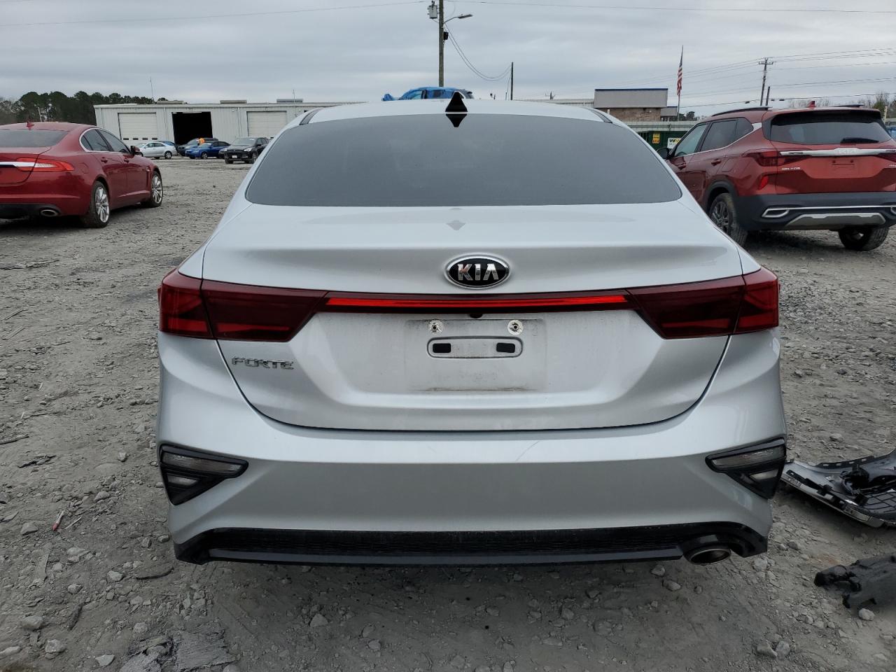 2021 Kia Forte - Image 6