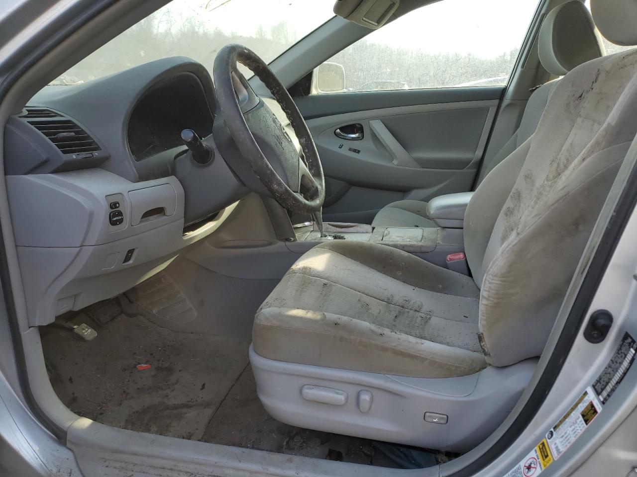 2010 Toyota Camry - Image 7