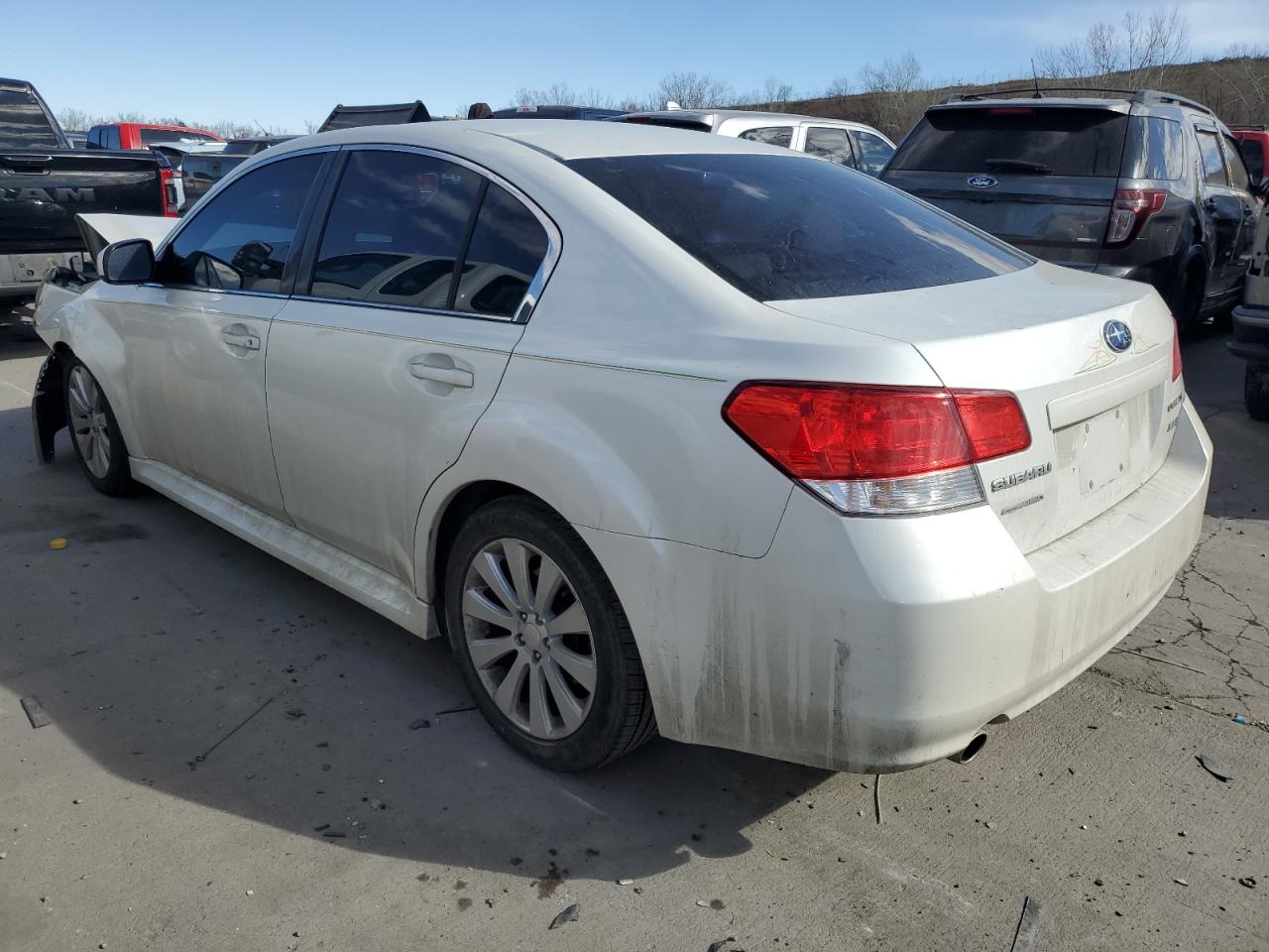 2010 Subaru Legacy - Image 2