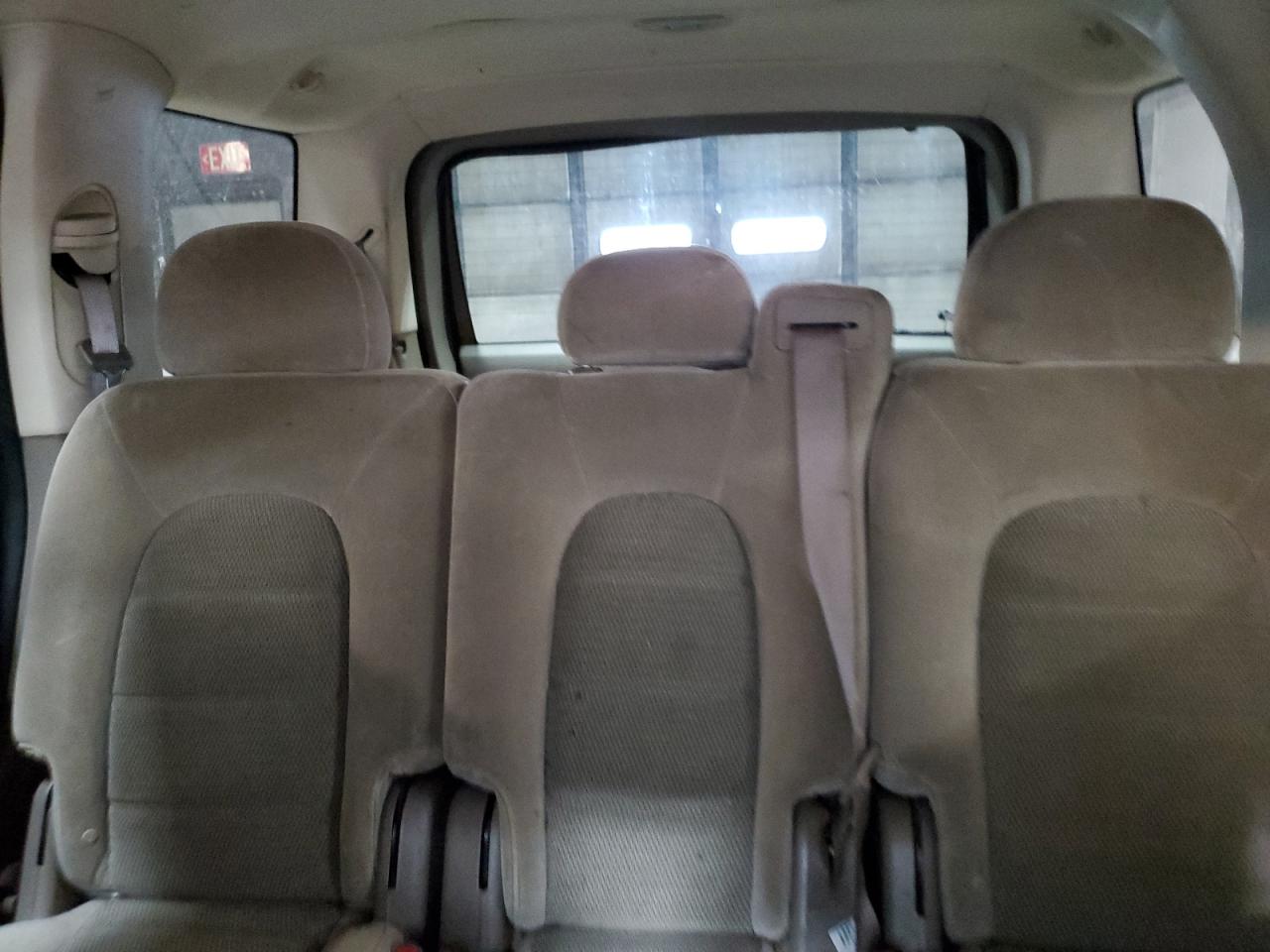 2005 Ford Explorer - Image 10