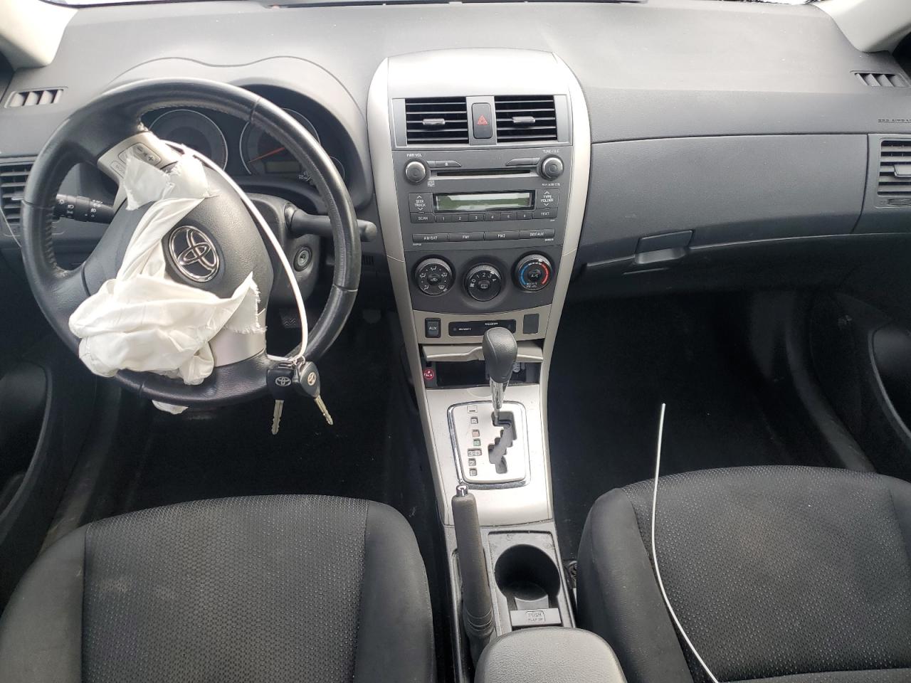 2010 Toyota Corolla - Image 8