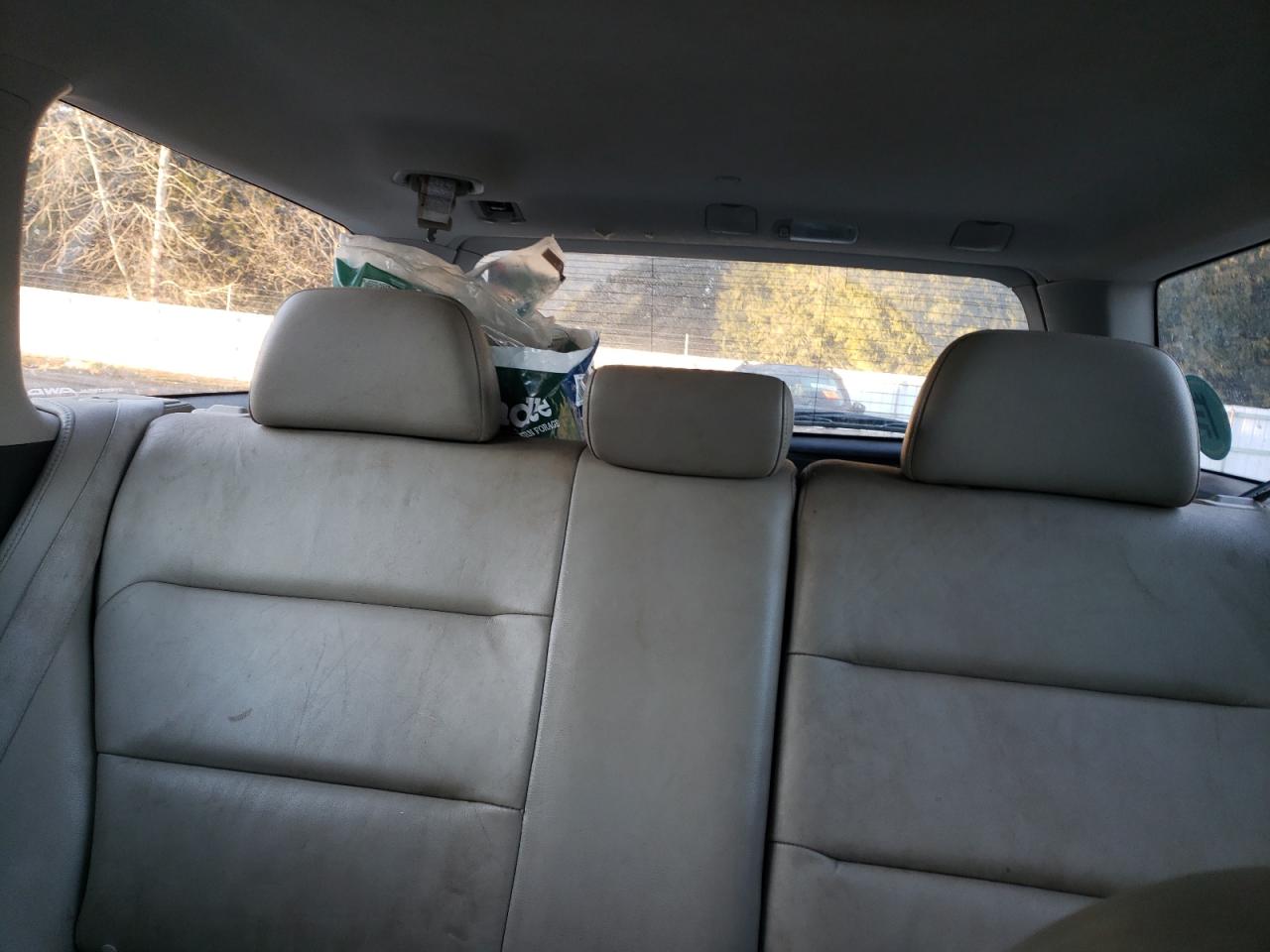 2008 Subaru Outback - Image 10