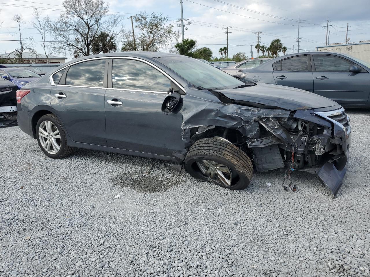 2013 Nissan Altima - Image 4