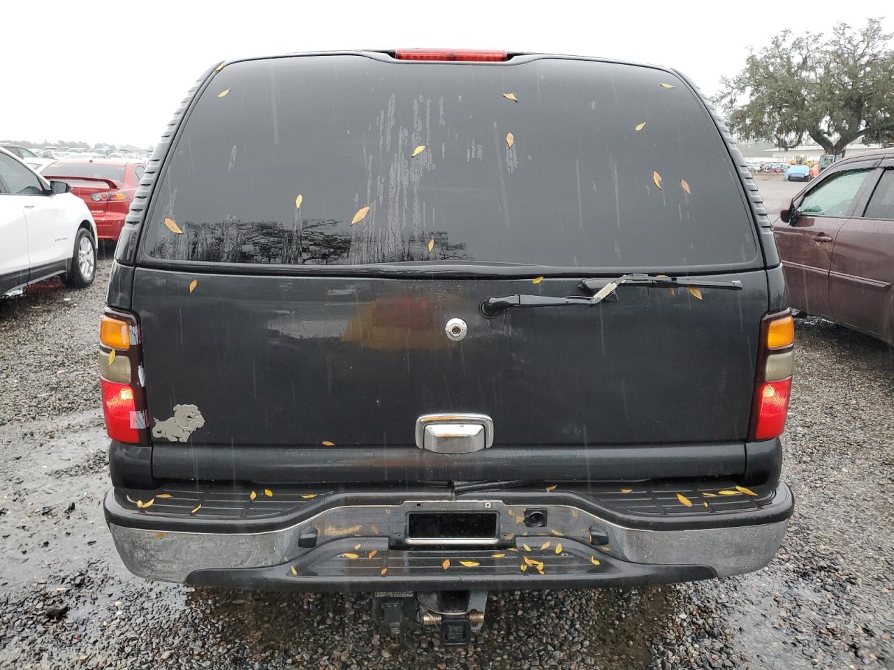 2005 Chevrolet Tahoe - Image 6