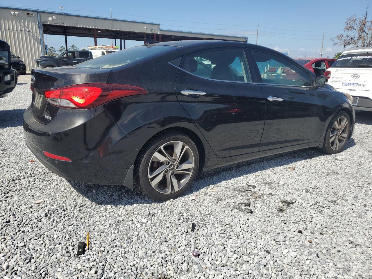 2016 Hyundai Elantra - Image 3