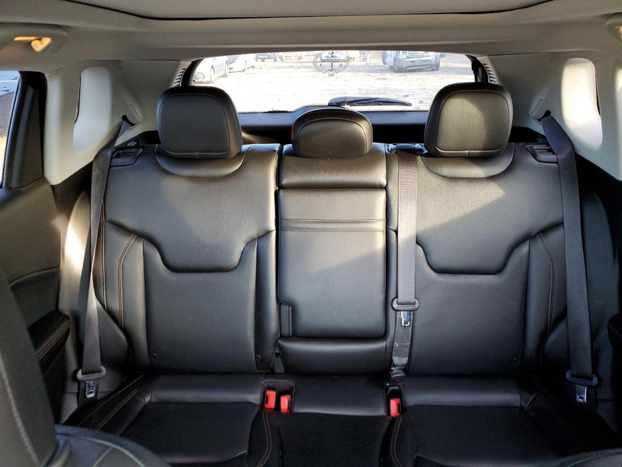 2018 Jeep Compass - Image 10