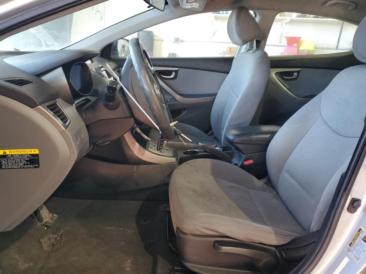 2013 Hyundai Elantra - Image 7