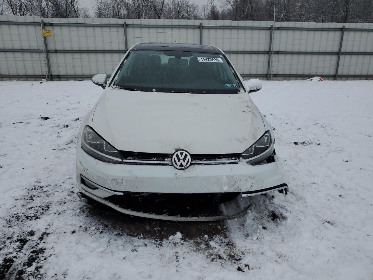2019 Volkswagen Golf - Image 5