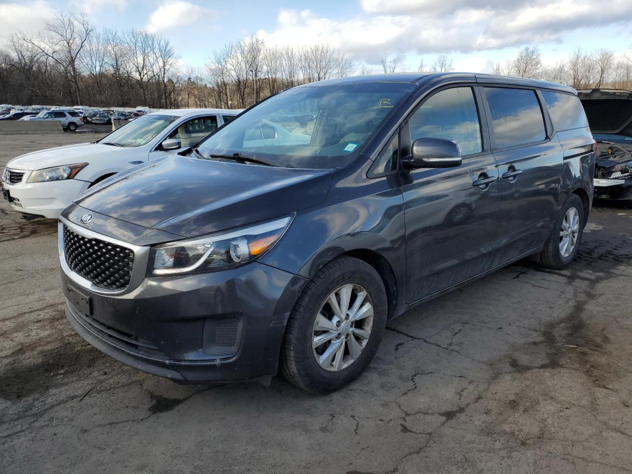 2017 Kia Sedona Lx للبيع في Marlboro، NY - All Over