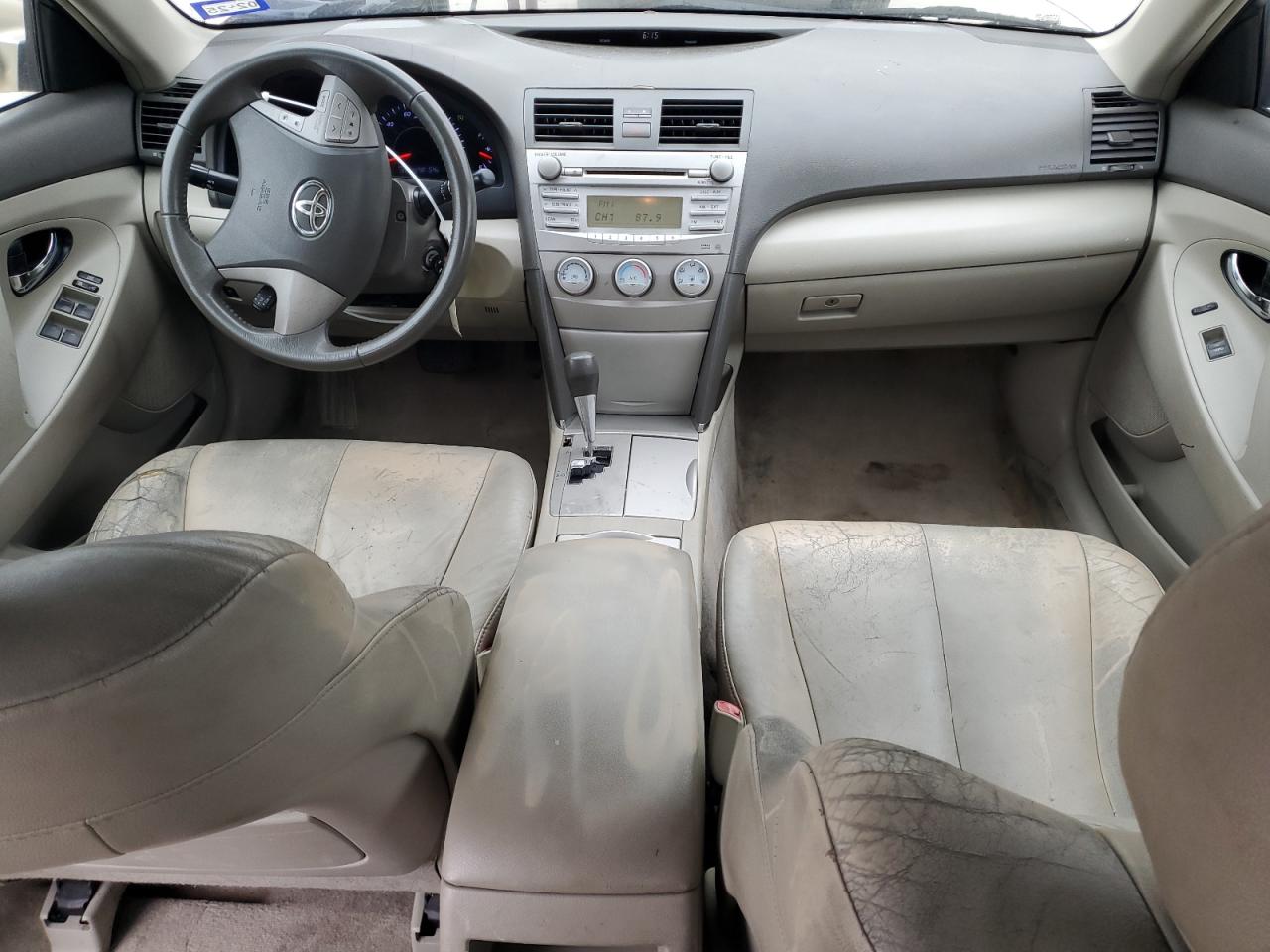2011 Toyota Camry - Image 8