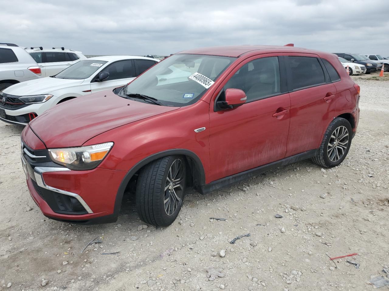 2019 Mitsubishi Outlander - Image 1