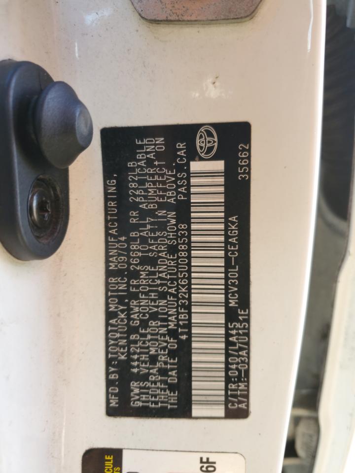 2005 Toyota Camry - Image 13
