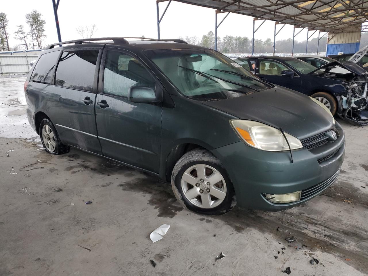 2004 Toyota Sienna - Image 4