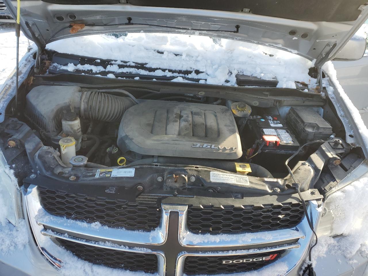 2015 Dodge Caravan - Image 12