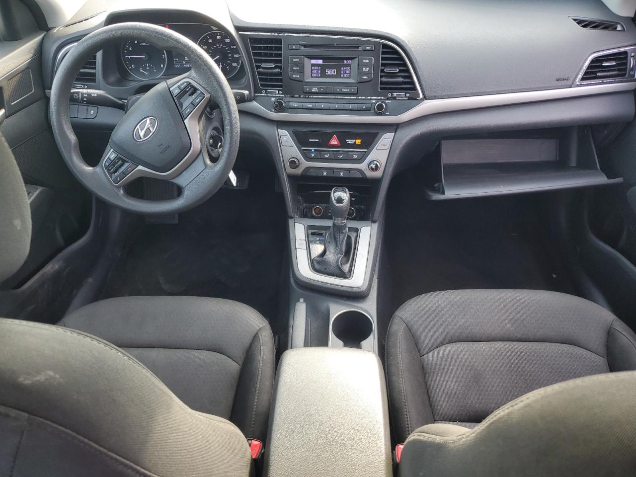 2018 Hyundai Elantra - Image 8