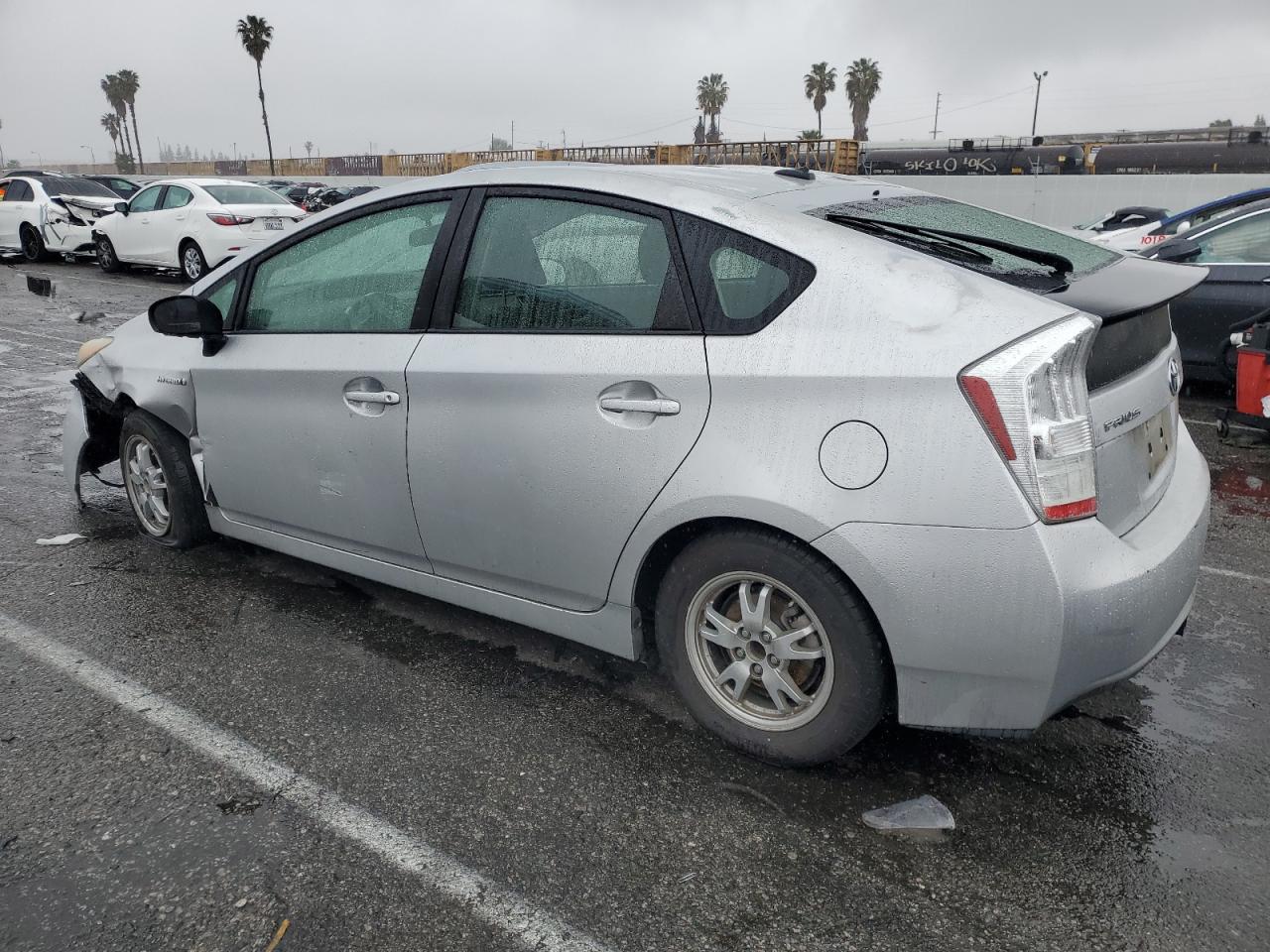 2010 Toyota Prius - Image 2