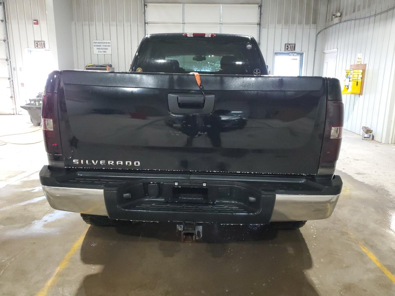 2007 Chevrolet Silverado - Image 6