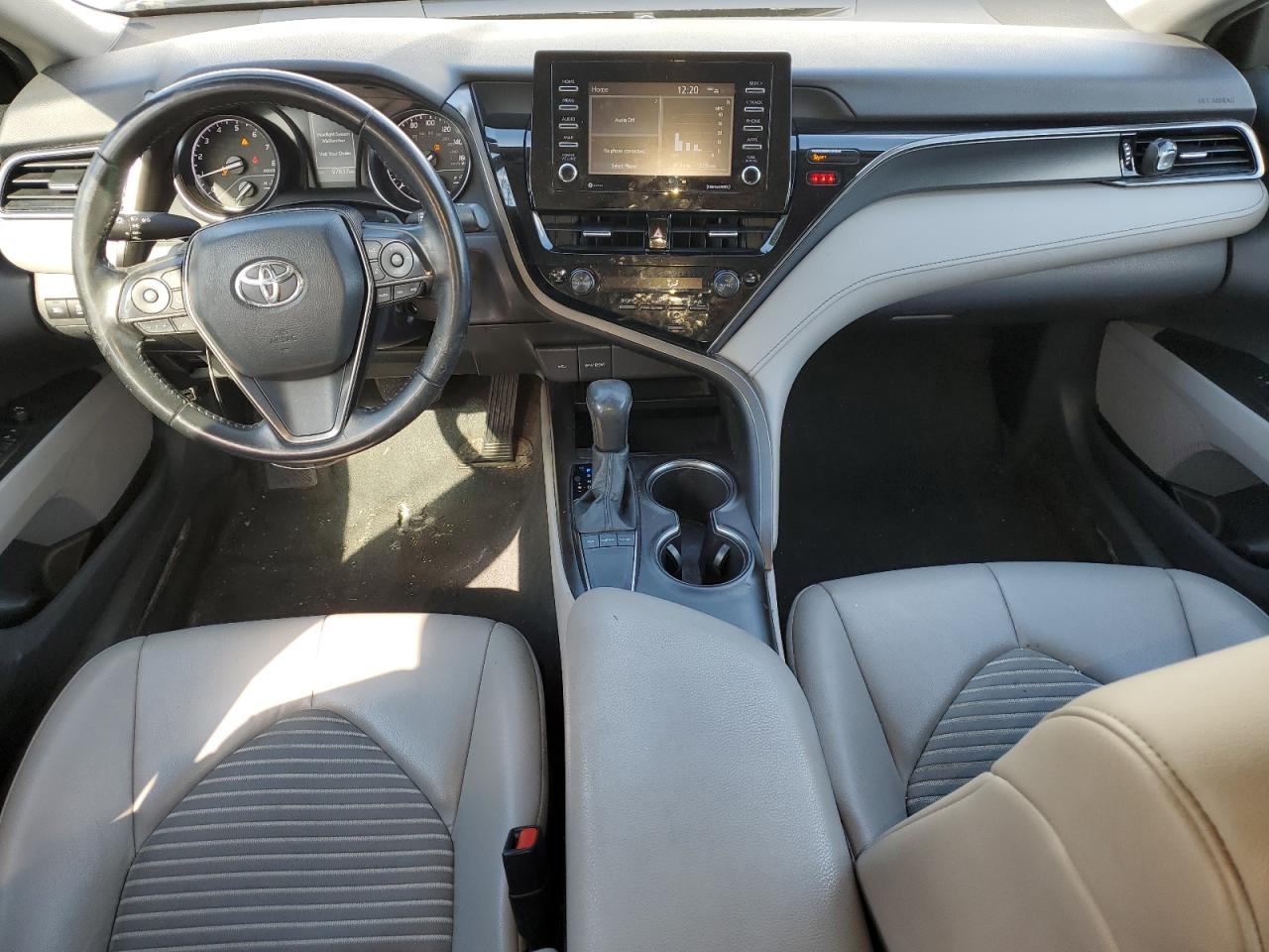 2022 Toyota Camry - Image 8