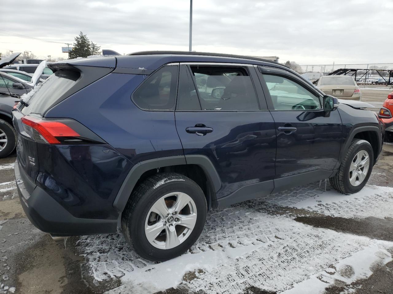 2021 Toyota RAV 4 - Image 3