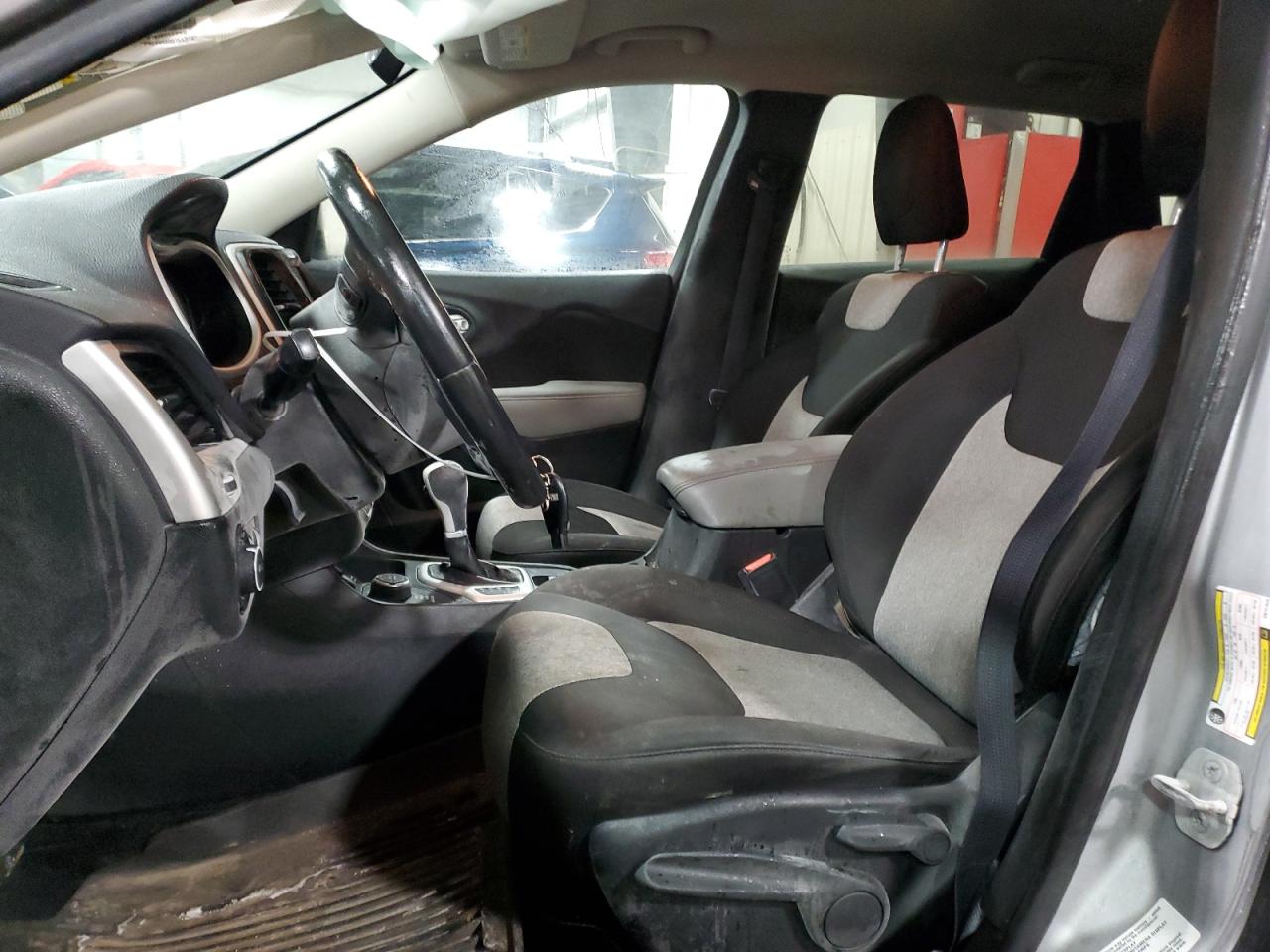 2014 Jeep Grand Cherokee - Image 7
