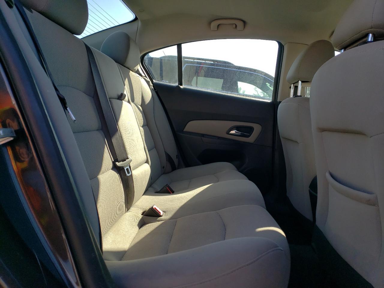 2014 Chevrolet Cruze - Image 10