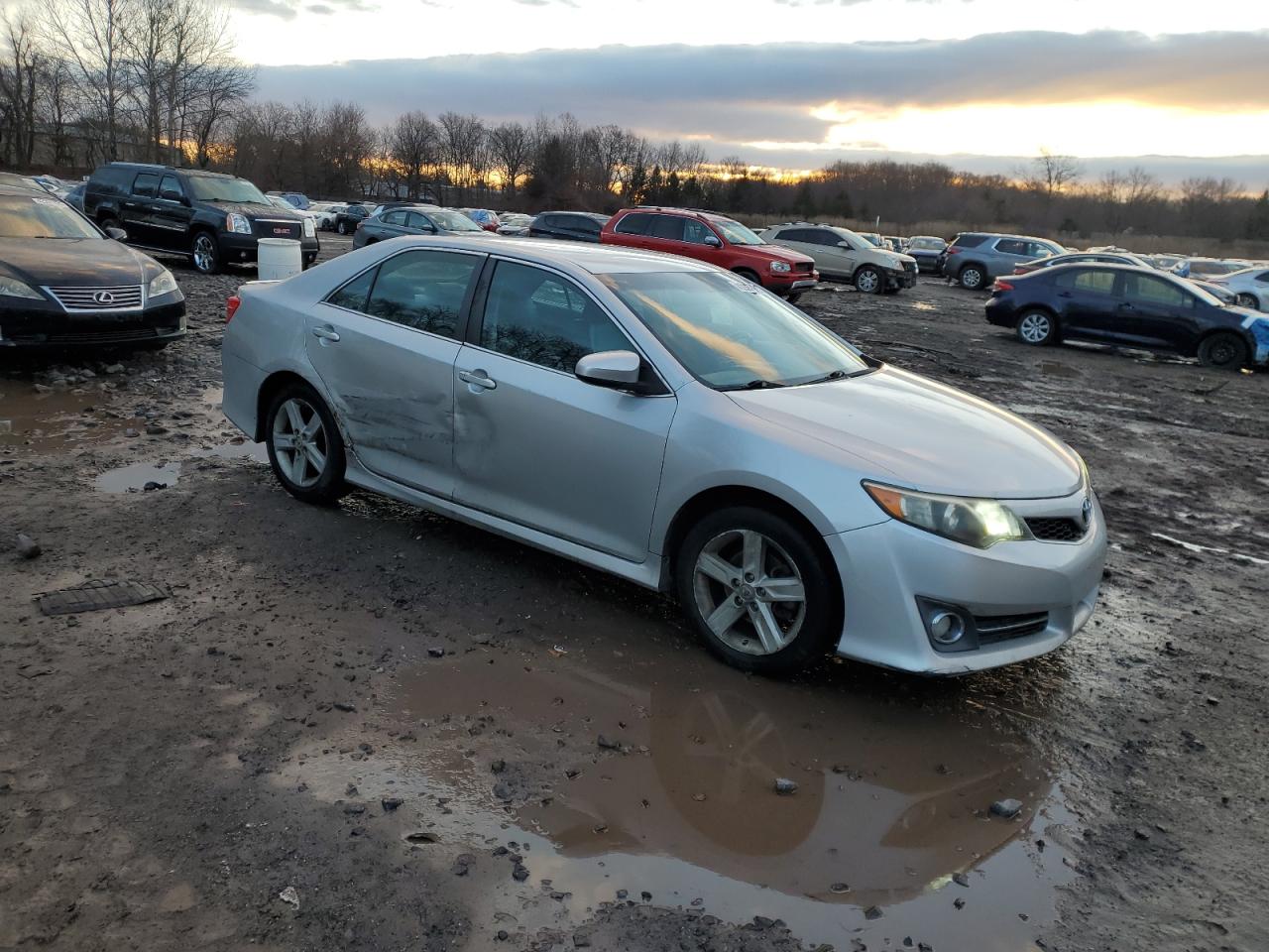 2012 Toyota Camry - Image 4