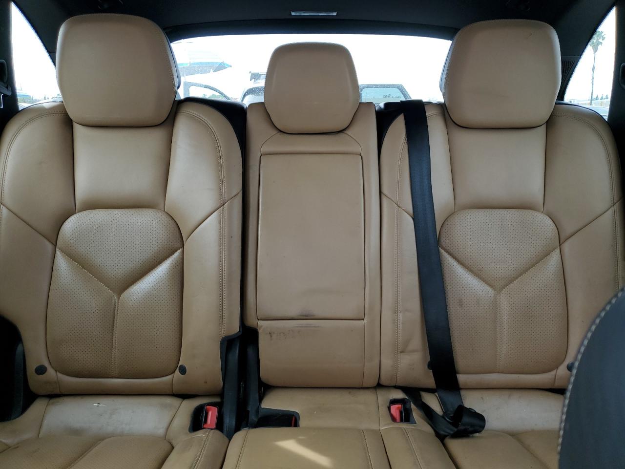 2016 Porsche Cayenne - Image 10