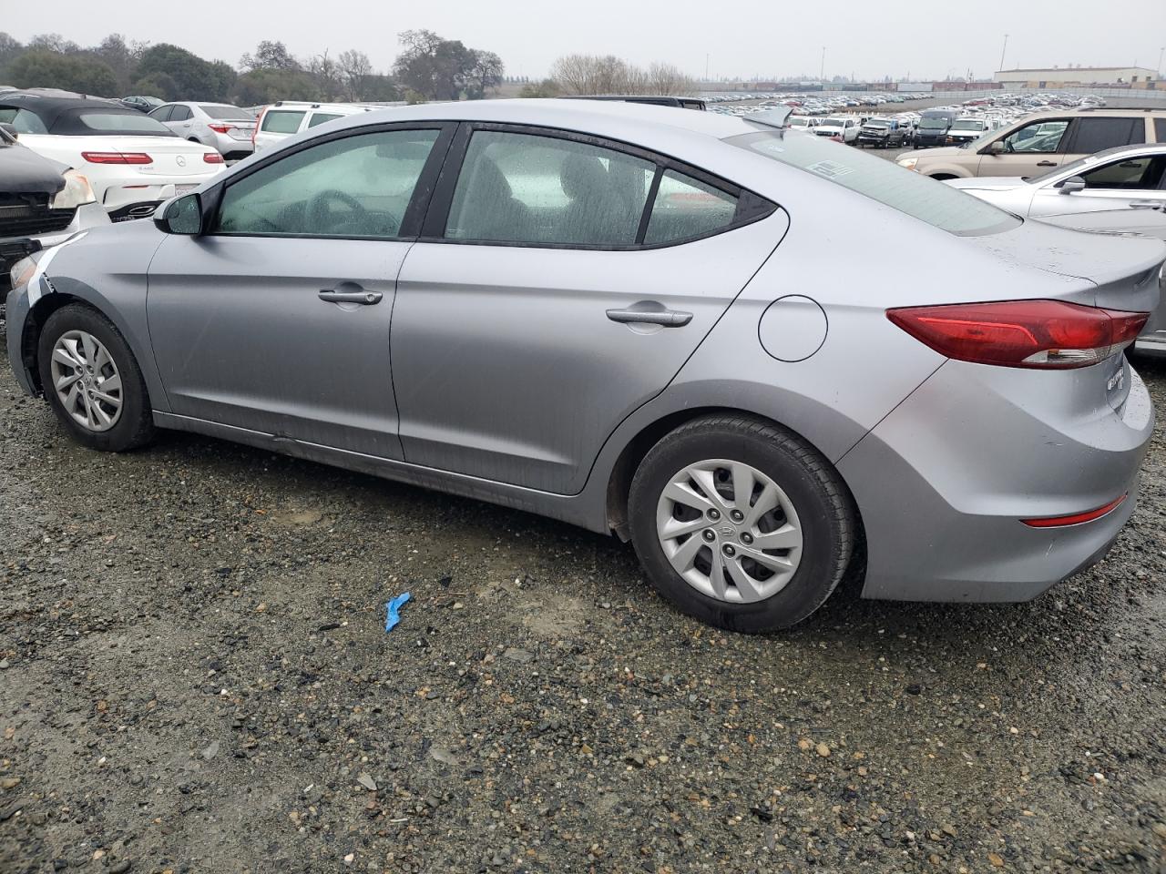 2017 Hyundai Elantra - Image 2