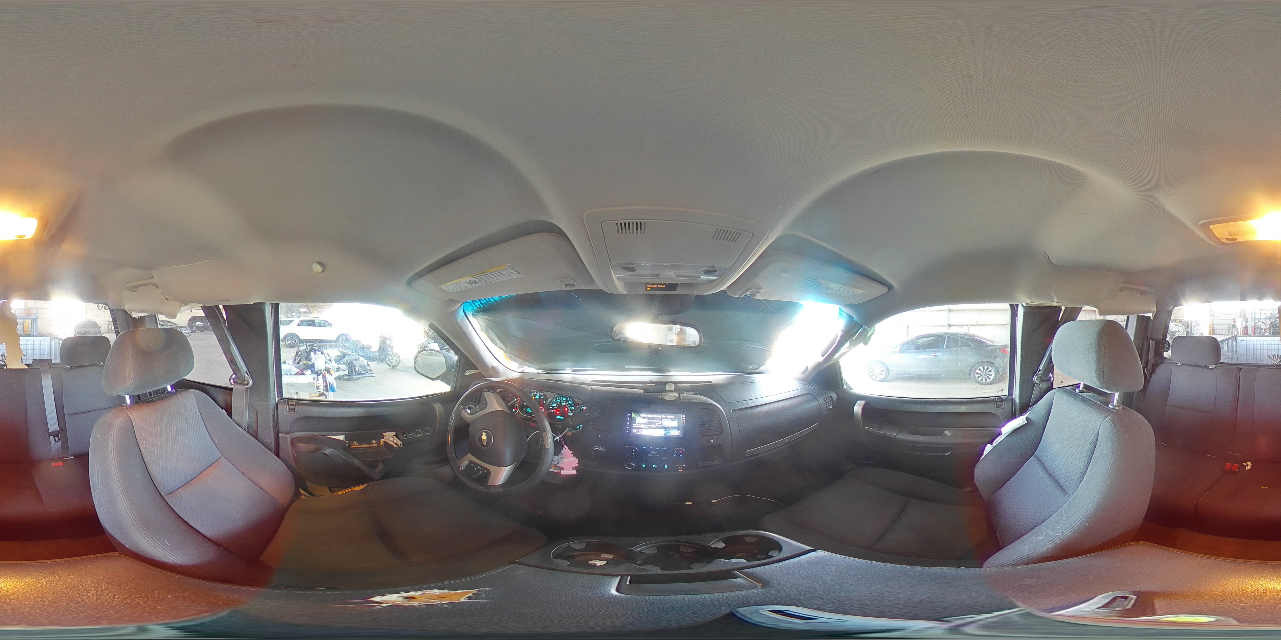 2013 Chevrolet Silverado - Image 13