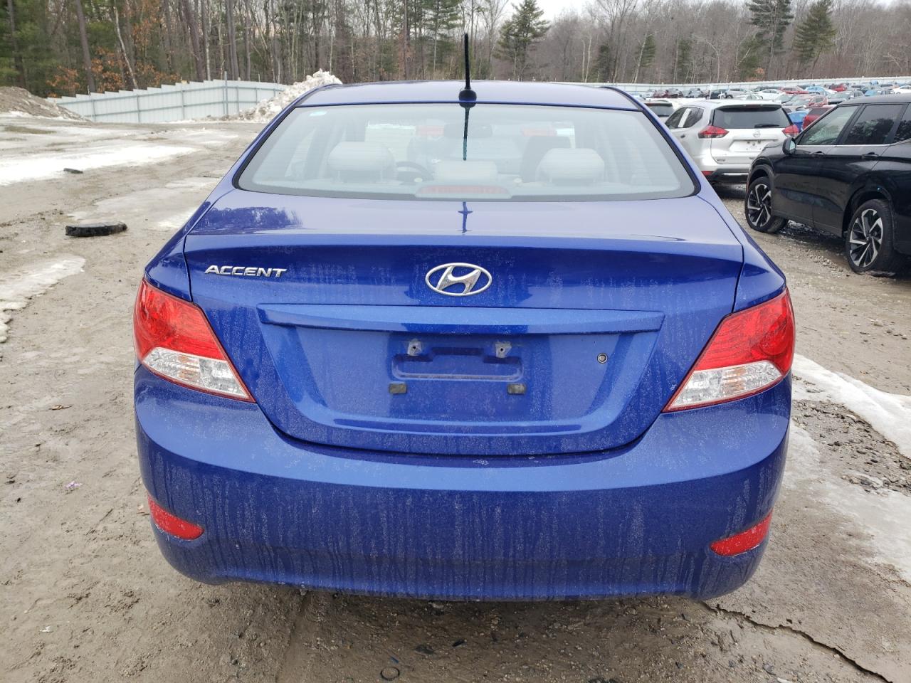 2013 Hyundai Accent - Image 6