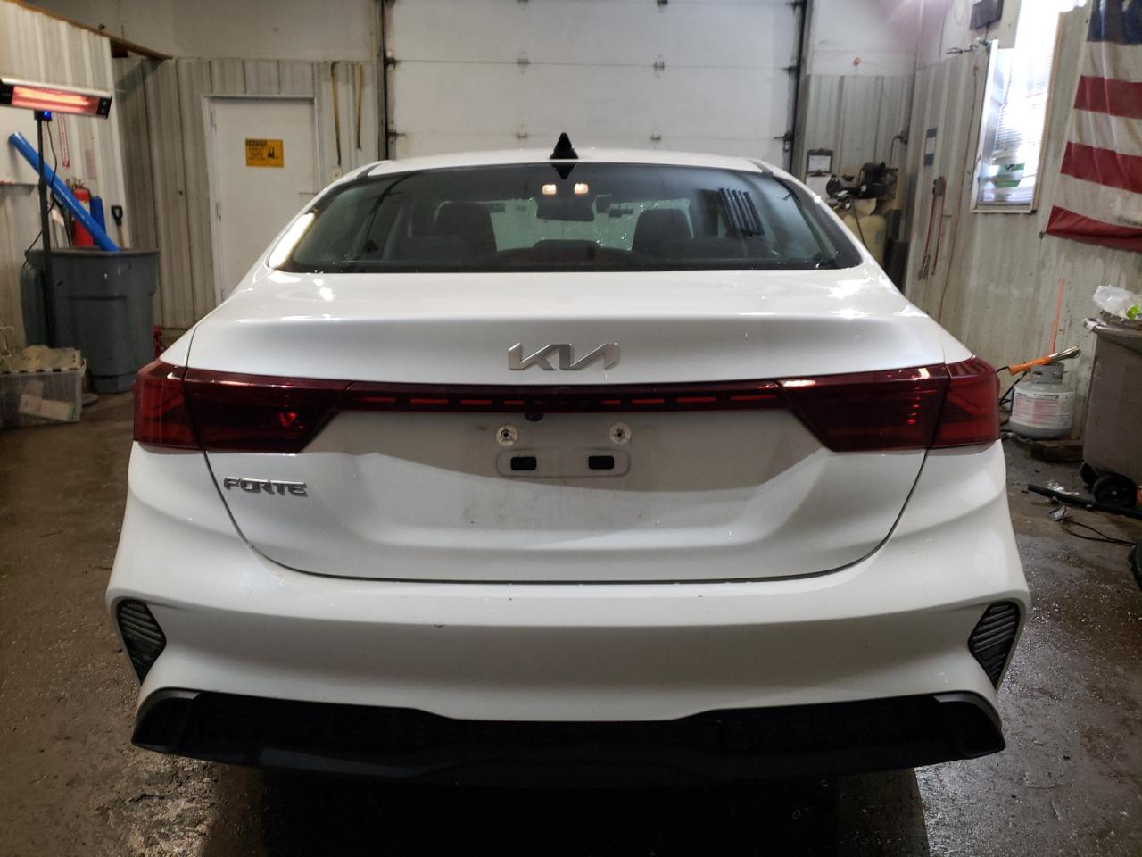 2023 Kia Forte - Image 6