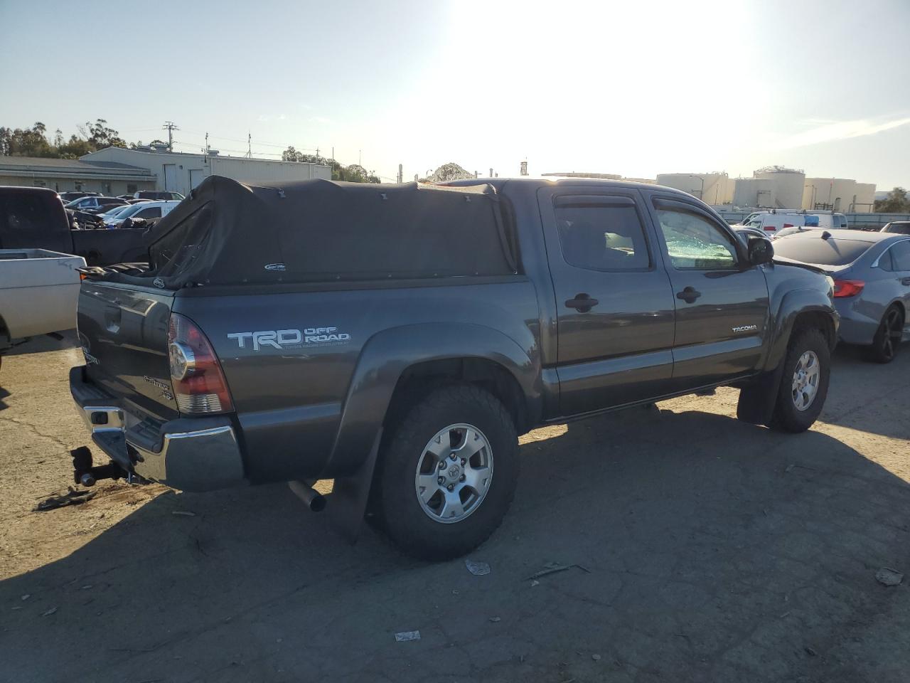 2013 Toyota Tacoma - Image 3