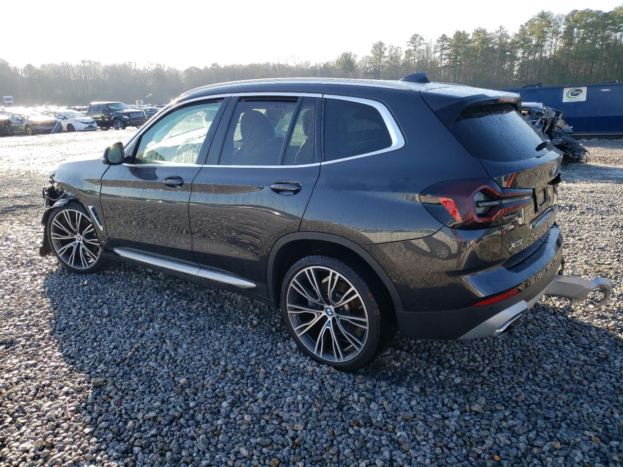2022 BMW X3 - Image 2