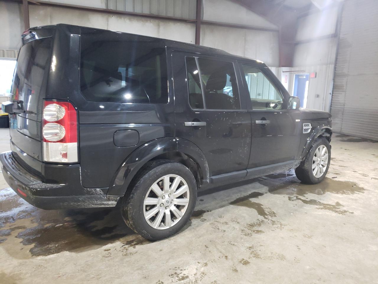 2013 Land Rover LR4 - Image 3