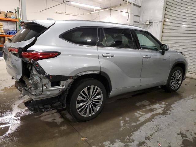 TOYOTA HIGHLANDER 2021 Серебристый