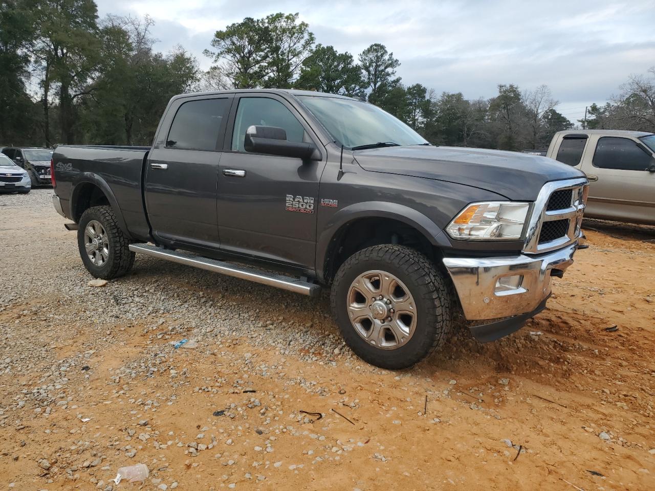 2017 RAM 2500 - Image 4