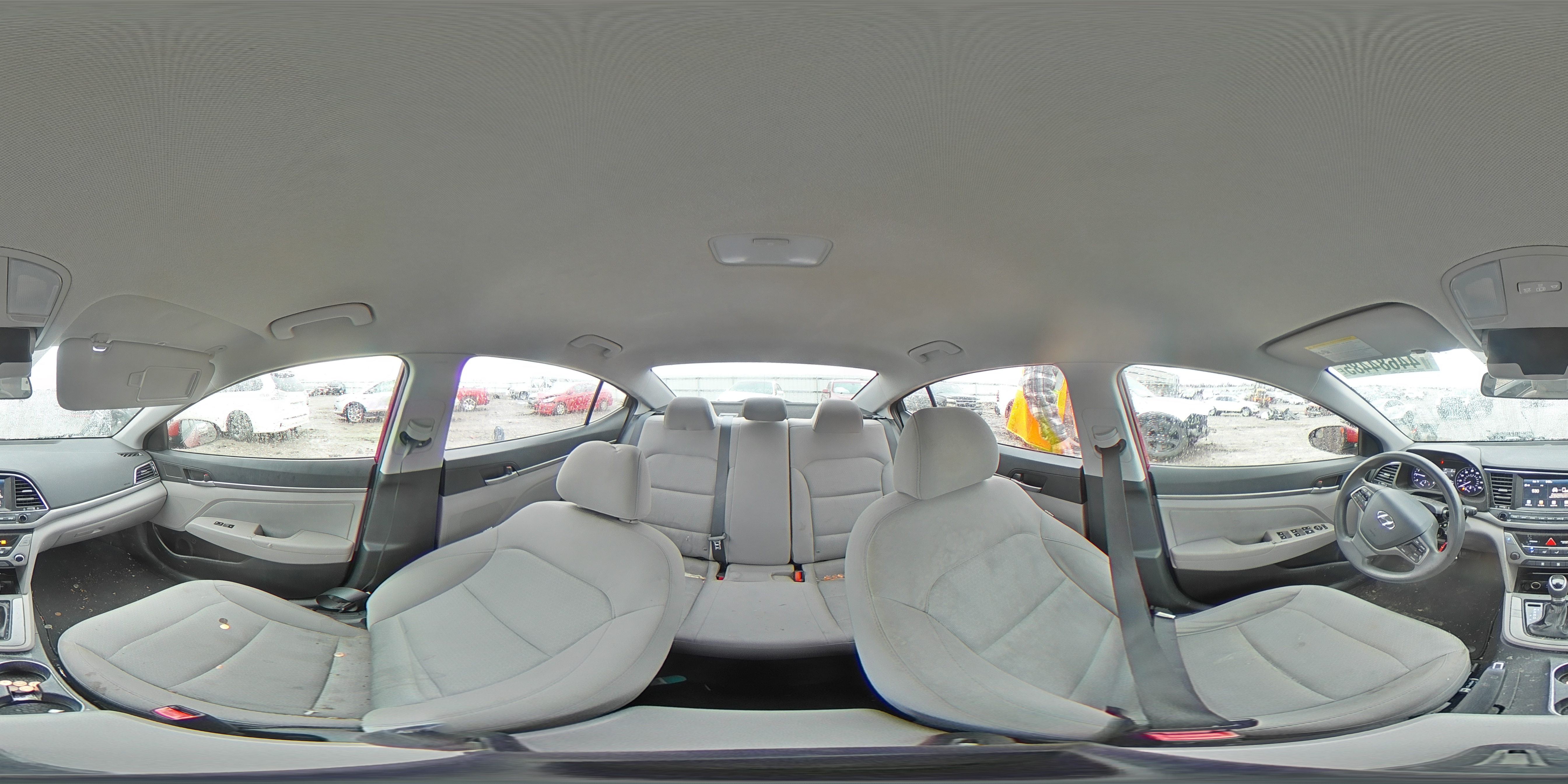 2017 Hyundai Elantra - Image 13