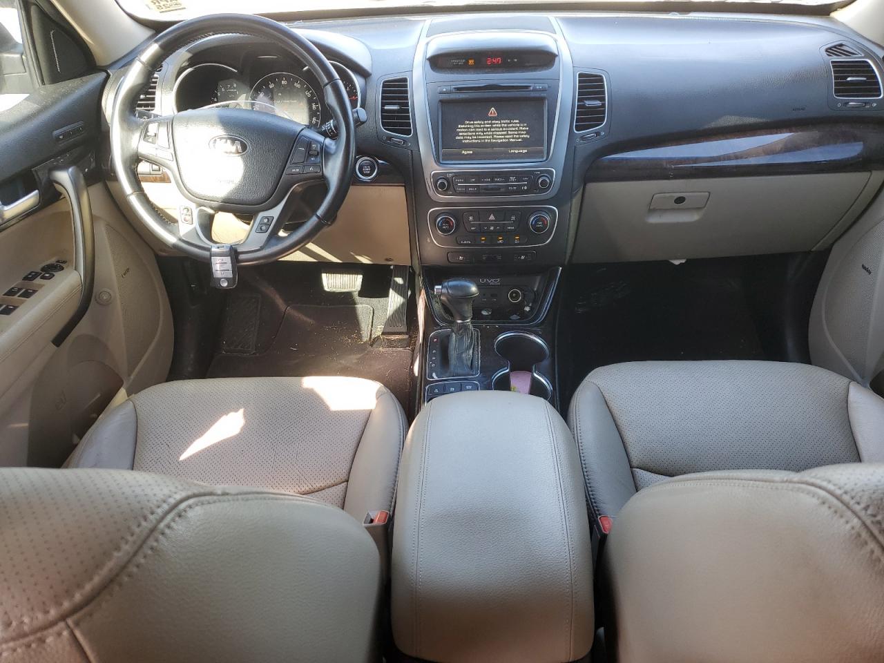 2014 Kia Sorento - Image 8
