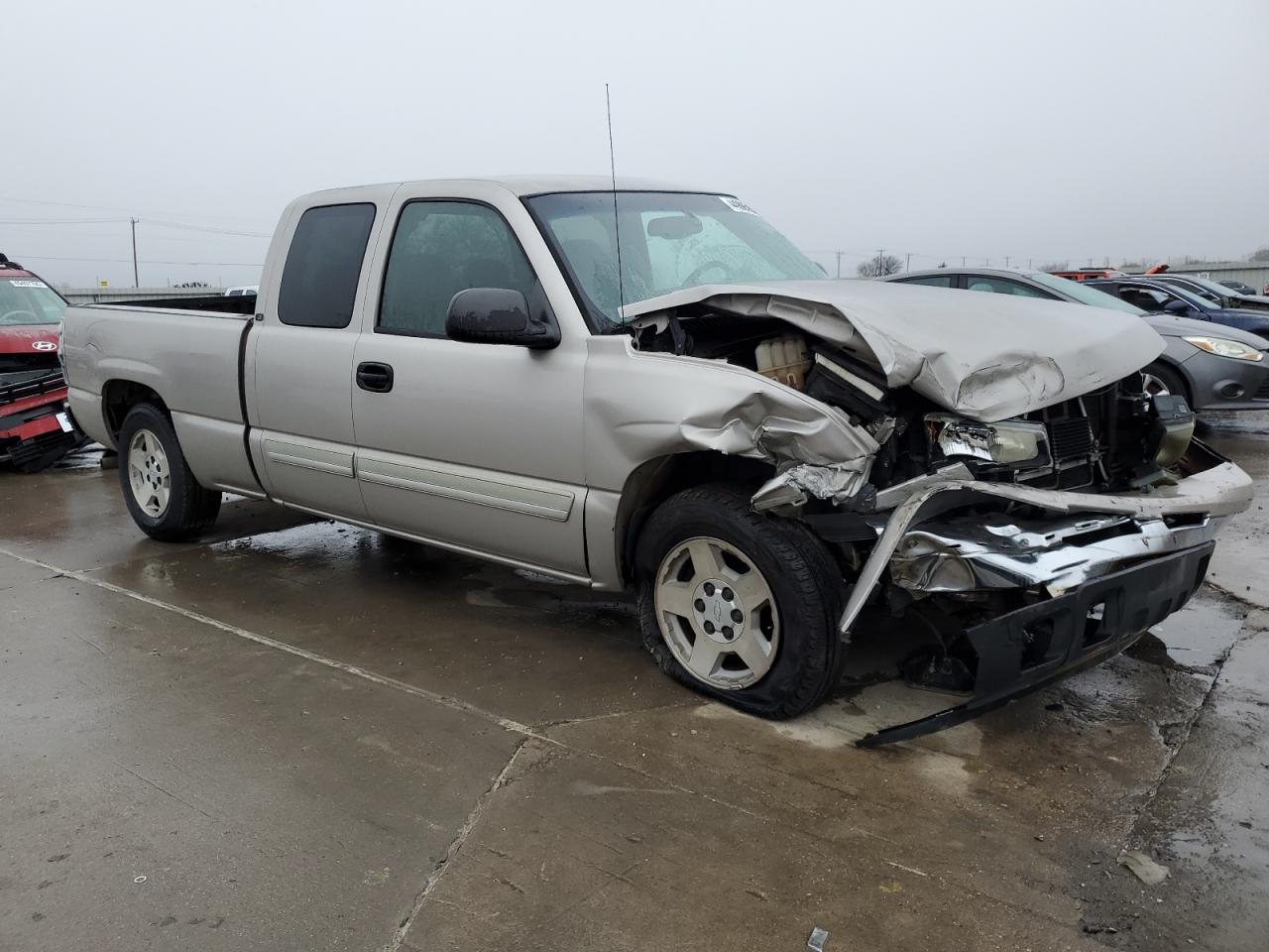 2006 Chevrolet Silverado - Image 4