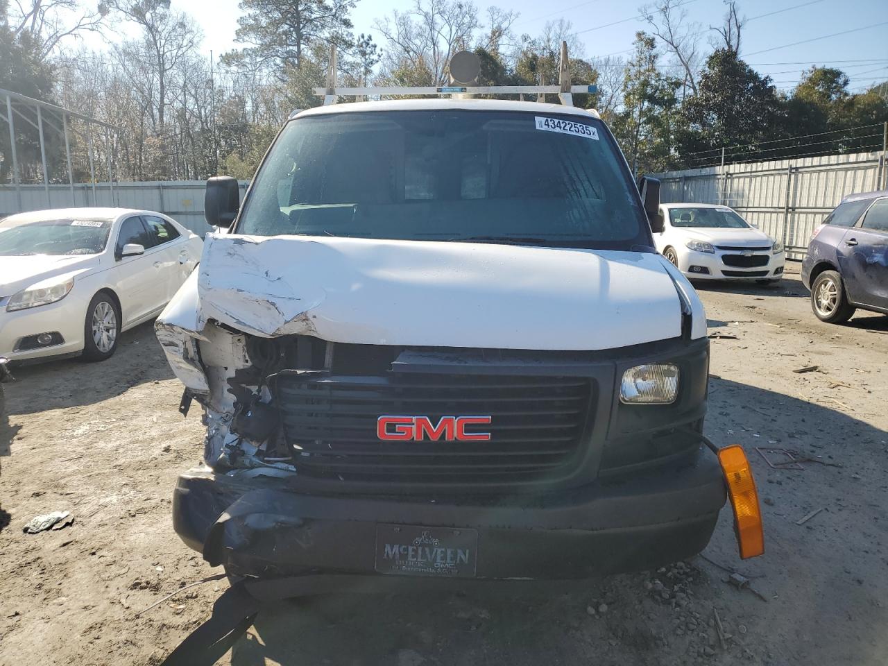 2015 GMC Savana - Image 5