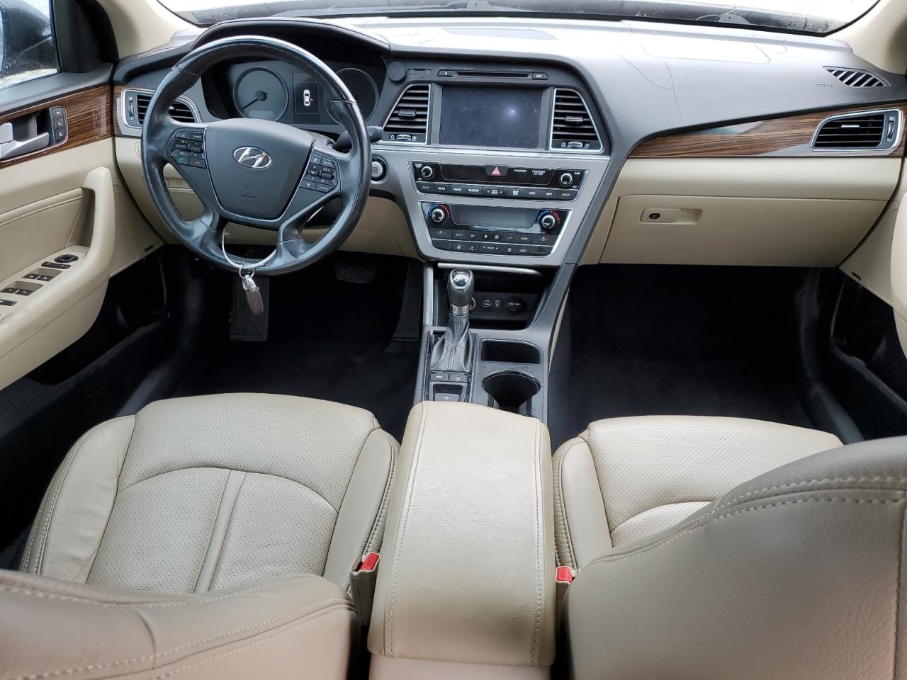 2016 Hyundai Sonata - Image 8