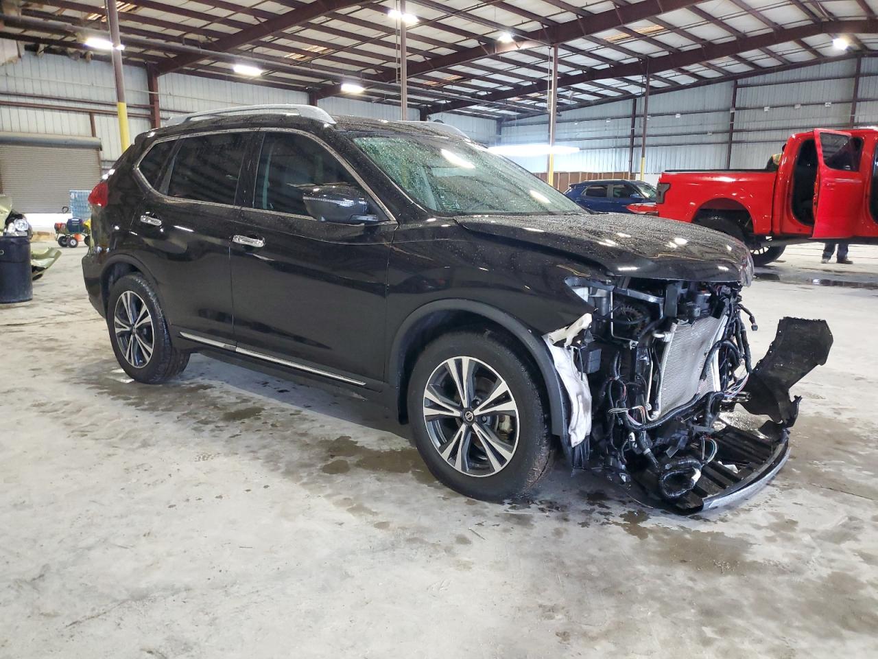 2018 Nissan Rogue - Image 4