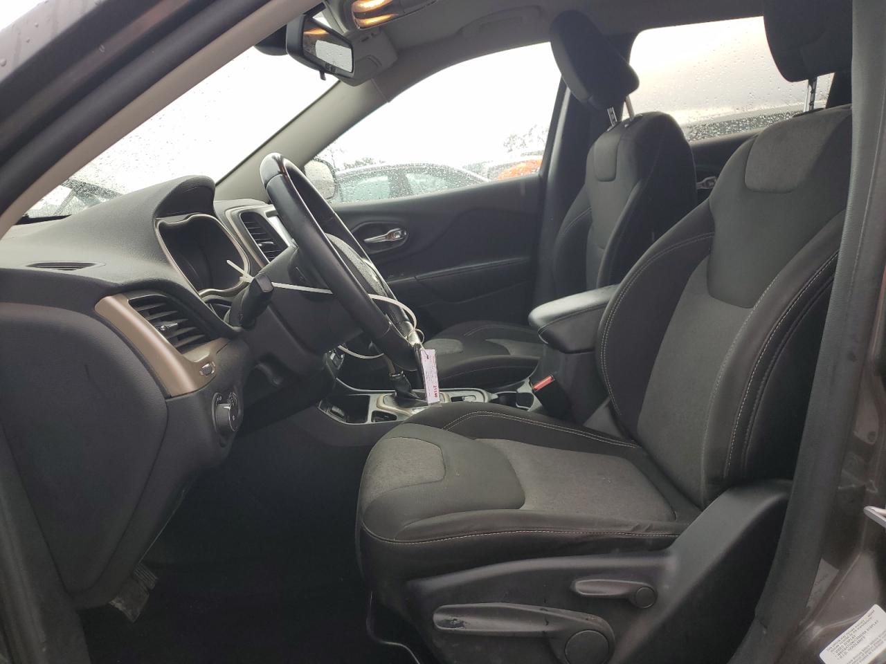 2014 Jeep Grand Cherokee - Image 7