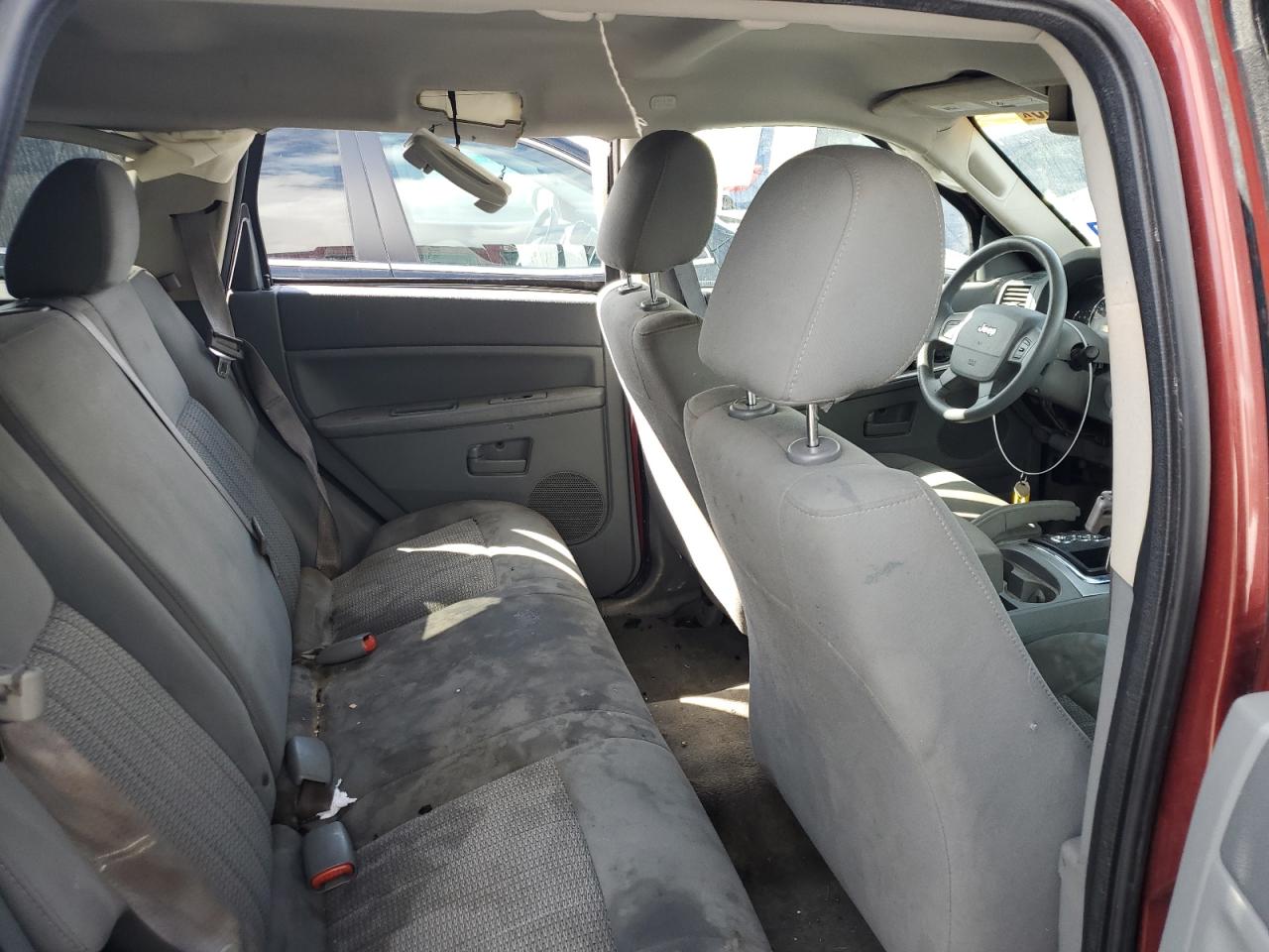 2007 Jeep Grand Cherokee - Image 11