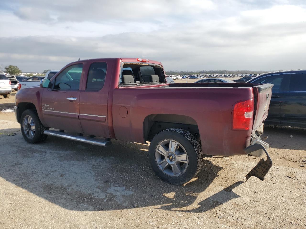 2013 Chevrolet Silverado - Image 2
