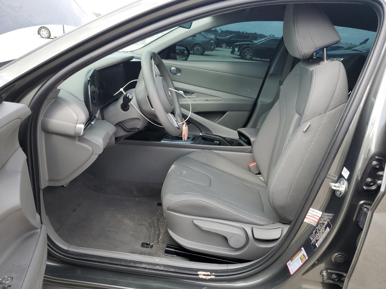 2024 Hyundai Elantra - Image 7