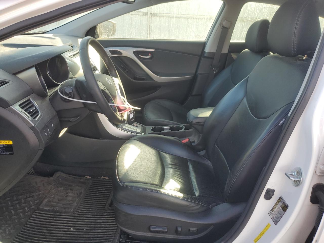 2013 Hyundai Elantra - Image 7