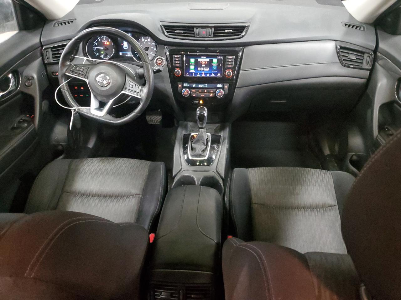 2018 Nissan Rogue - Image 8