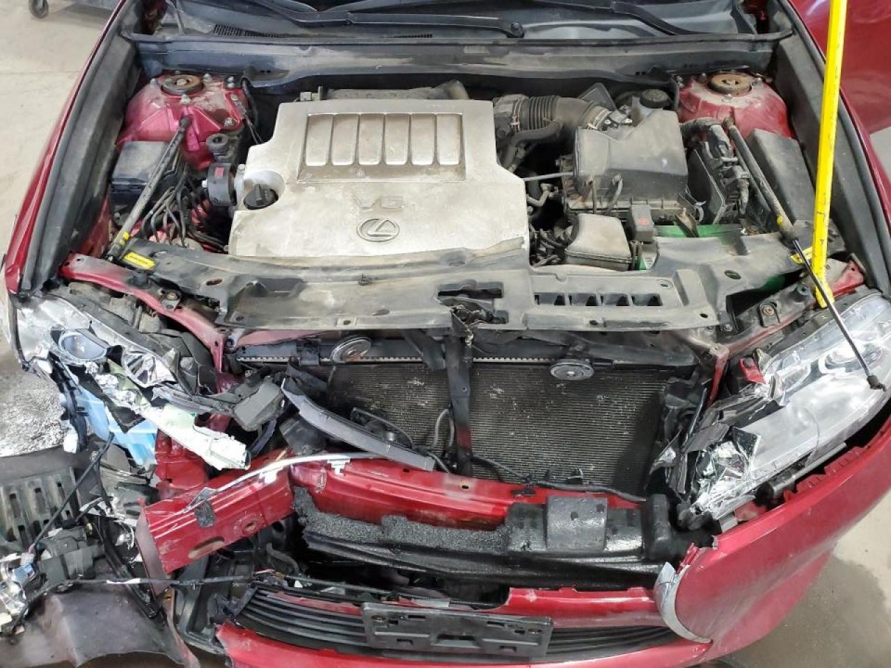 2013 Lexus ES - Image 12